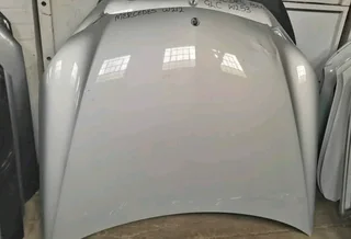 Mercedes benz w212 bonnet available for sale