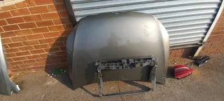 Vw golf 7 /7.5 fenders bonnet, cradle available for sale clean