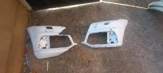 Audi Q5 2019 front bumper available for sale clean clean