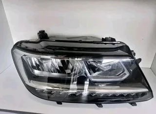 VW Tiguan 2019,2021  Headlight available