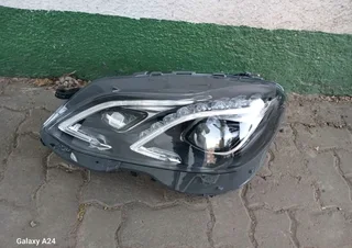 Mercedes-Benz E class W212 Left headlamp