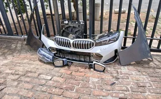 Bmw G20 facelift front bumper fenders ,headlights, bonnet,sidemirriors,radiator set available