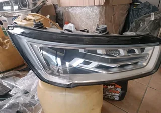 Audi A1 2017 right headlight available for sale clean