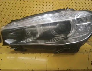 BMW X5 F15 XENON HEADLIGHTS AVAILABLE FOR SALE