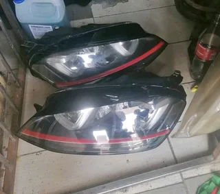 VW Golf 7 gti both side Headlights clean