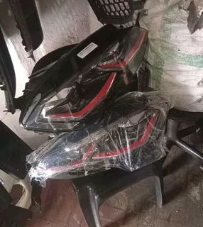 VW Golf 7.5 gti both headlights AVAILABLE