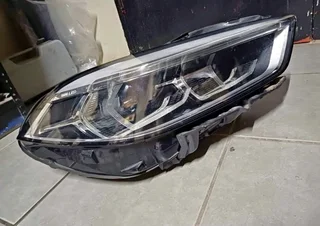 BMW 1 Series F40 LED Headlight RHS (9482810)