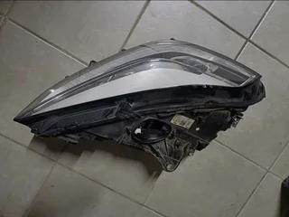 BMW 1 Series F40 LED Headlight RHS (9482810)