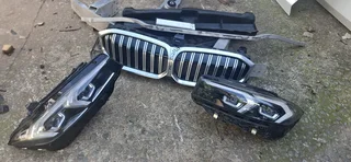 Bmw G20 facelift headlights, complete bumper, kidney grills,stiffner splash tray available for sale
