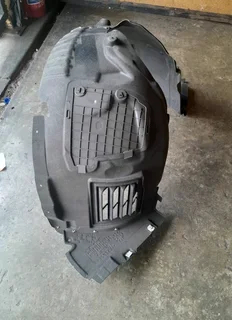 Mercedes-Benz w205 c63 fender liner right side