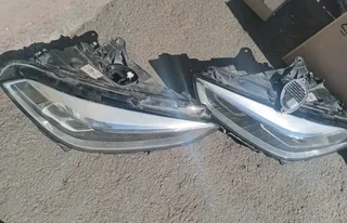 Bmw 1 series F40 headlights available in stock and good condition