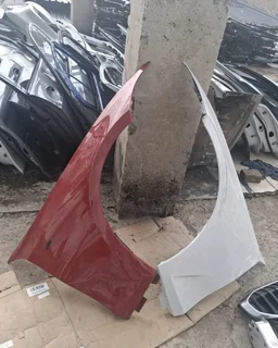 Bmw G20 fenders headlights front bumper available.