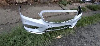 Mercedes benz W212 facelift front bumper and bonnet available for sale clean clean