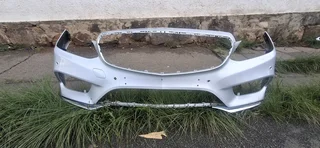 Mercedes benz W212 facelift front bumper and bonnet available for sale clean clean
