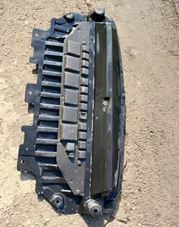 Mercedes benz Wl206 splash tray available for sale clean clean