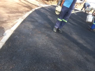 Tar driveways