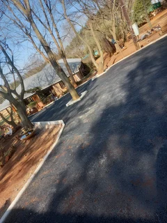 Tar driveways