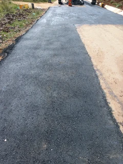Tar driveways