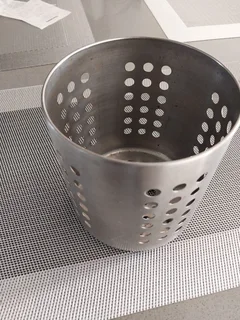 Kitchenware - Ad posted by Liz Steyn