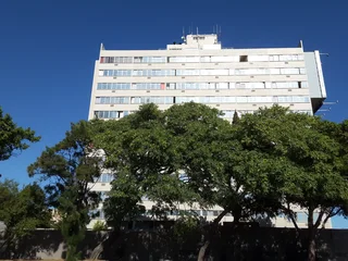 PAROW CENTRAL:  1 Bedroom Apartment - TO LET