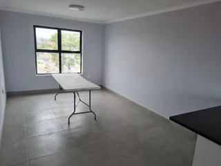 PAROW:  2Bedroom Apartment - TO LET