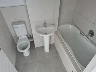 PAROW:  2Bedroom Apartment - TO LET