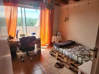 STELLENBOSCH: Spacious 3 Bedroom Apartment - TO LET