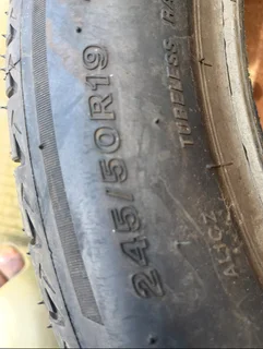 Bridgestone alanza 245/50 R19
