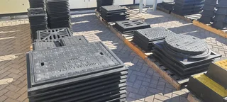 Manhole Covers HD,MD,LD (Strength from 700 kg to 40ton)