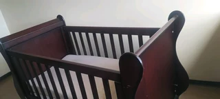 R 800 baby cot hardwood