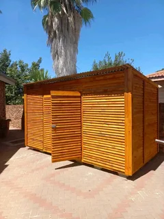 AAA ASHLEY HIGH STRONG QUALITY LOGHOMES AND DISCOUNT WENDY'S