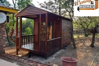 AAA ASHLEY HIGH STRONG QUALITY LOGHOMES AND DISCOUNT WENDY'S