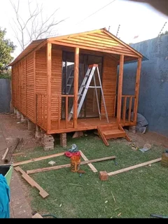 AAA ASHLEY HIGH STRONG QUALITY LOGHOMES AND DISCOUNT WENDY&#39;S