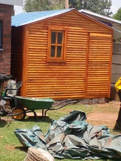 WENDYHOUSE AND GARDEN TOOLSHED FOR MORE CALL 0782662986