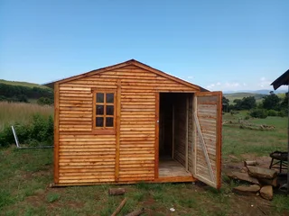 WENDYHOUSE AND GARDEN TOOLSHED FOR MORE CALL 0782662986