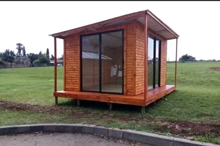 AAA ASHLEY HIGH STRONG QUALITY LOGHOMES AND DISCOUNT WENDY&#39;S