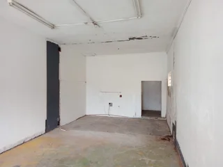 Shop and flatlet for rent in Woodstock