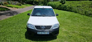 2022 Nissan NP200 1.6i Safety Pack Aircon
