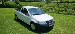 2022 Nissan NP200 1.6i Safety Pack Aircon