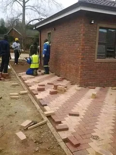 TAR  SURFACING   AND   DRIVEWAYS