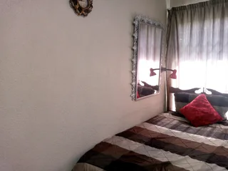Room for rent Farrarmere 1 person furnished avail. 3 Dec  2025 1 person