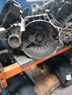 Vw Golf 1 Manual 5 Speed - R 3,500.00