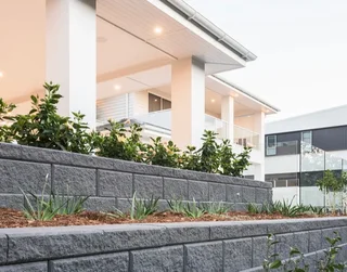 Retainers and breeze blocks