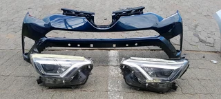 TOYOTA RAV 4 HEADLIGHT AND BUMPER 2016-18