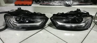AUDI A4 B8 XENON HEADLIGHT