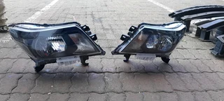NISSAN NAVARA HEADLIGHT 2023