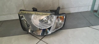 MITSUBISHI TRITON HEADLIGHT 2009