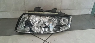 Audi A4 B8 Headlight 2001