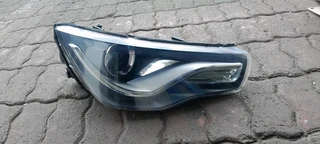 AUDI A1 XENON HEADLIGHT 2010-14