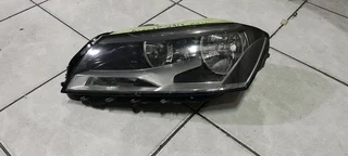 VW PASSAT HEADLIGHT 2010-16